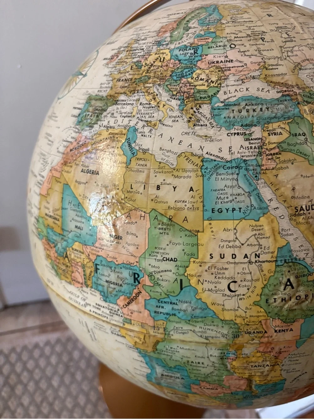 Vintage Replogle World Classic 16 inch floor Globe Detailed Map Pedestal Aged